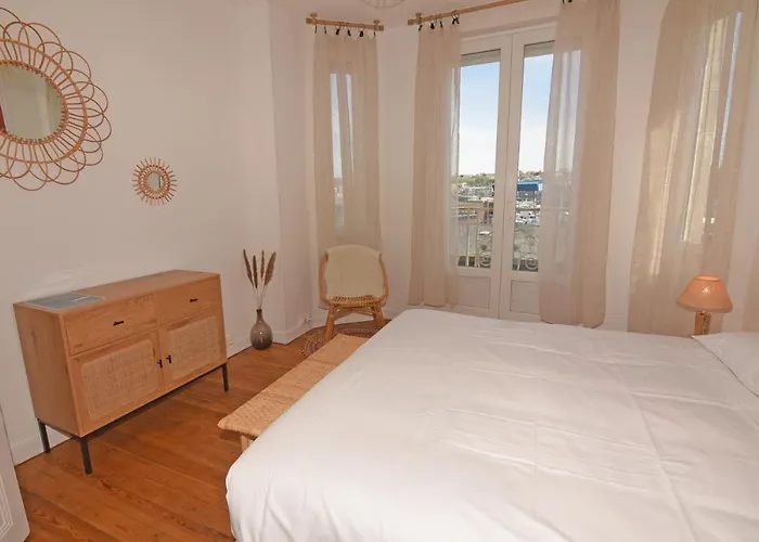 L'ango Triplex Vue Port Апартаменты *